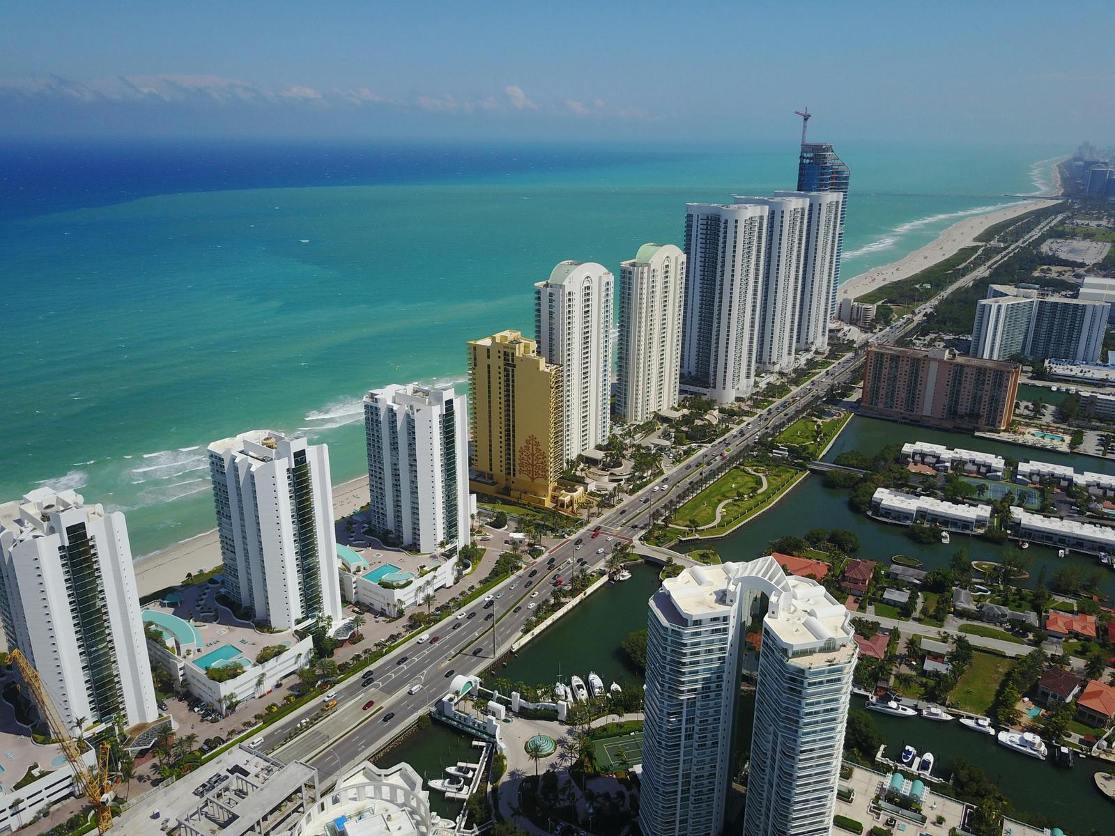 Aerial view of Florida coastal real estate